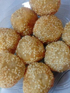 Foto resep Bola-bola singkong nanas wijen