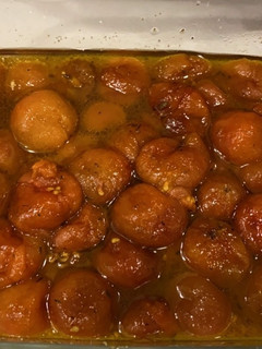 Una foto de Tomatitos confitados
