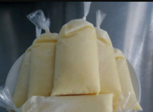 Una foto de Bolis de vainilla con Atole de Maizena