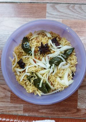 Foto resep Nasi Kebuli Ayam s𝗲𝗱𝗲𝗿𝗵𝗮𝗻𝗮