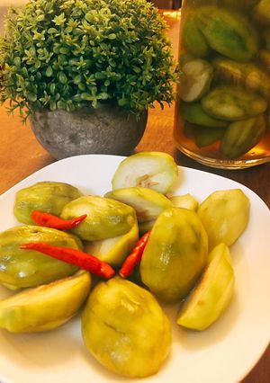 Hình của món Cóc non chua ngọt.