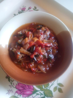 A picture of Fresh tomatoes source.