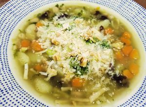 Una foto de Sopa minestrone