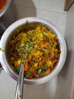 पत्ता गोभी कॉर्न शिमला मिर्च टमाटर की सब्जी रेसिपी मुख्य फोटो