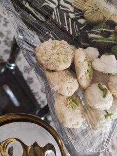 عکسی از دستور شیرینی پفکی گردویی
