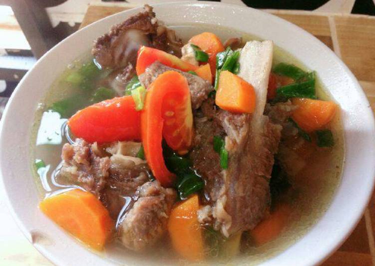 Resep Sop tulang iga 🐄 oleh Kiekie_Fahzira17 Cookpad