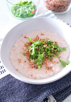 A picture of Malaysian Porridge - Bubur Lambuk.