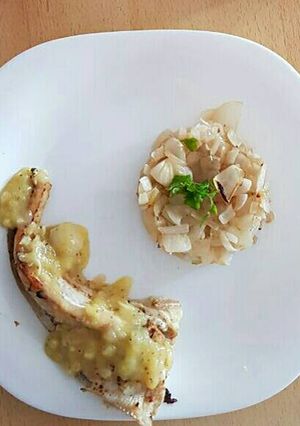 Una foto de Pescado con salsa cítrica