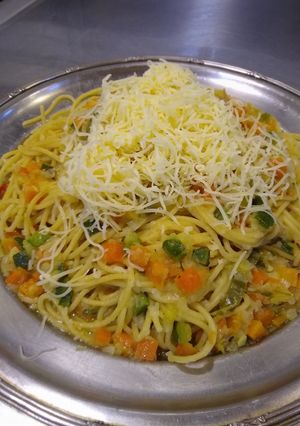 Una foto de Spaghettis con verduras