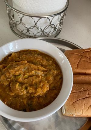 ભાજીપાવ (Bhajipav Recipe In Gujarati) રેસીપી મુખ્ય ફોટો