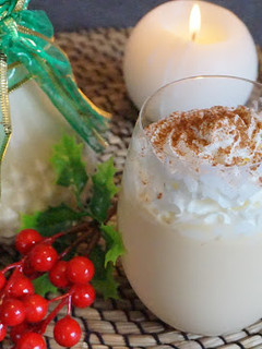 Una foto de Ponche de huevo navideño - Eggnog -