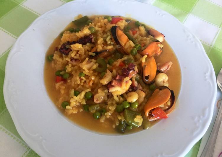 Arroz caldoso de pulpo y mejillones