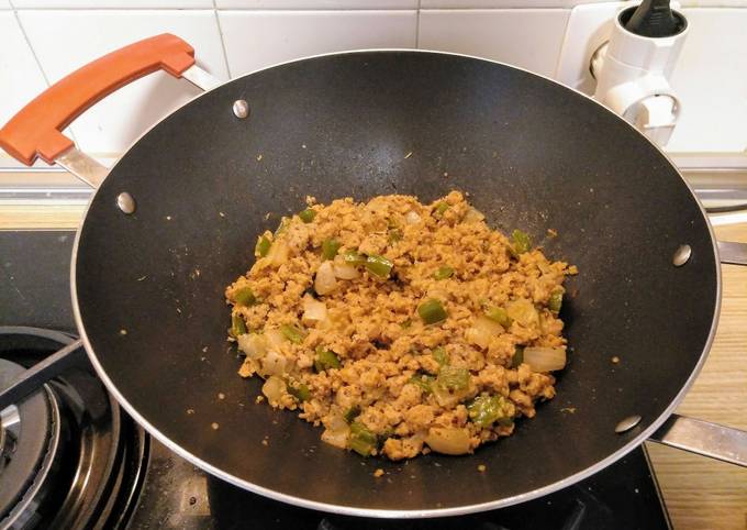 Foto principal de Descubriendo sabores: Wok de soja texturizada con quinoa