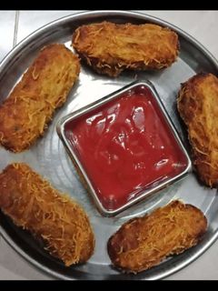 સેવ રોલ (Sev Roll Recipe In Gujarati) રેસીપી મુખ્ય ફોટો