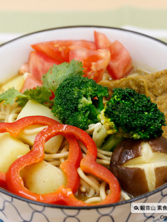 日式料理🌿日式時蔬咖哩拉麵 (全素)|觀音山薈供品捐贈|愛心公益廣結善緣 的食譜成品照片