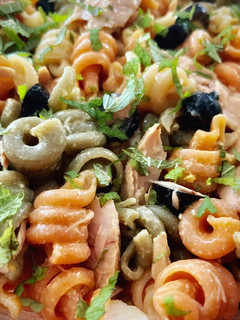 Una foto de Ensalada de pasta con un toque cítrico