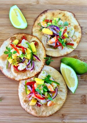 Una foto de Ceviche de langostinos y corvina