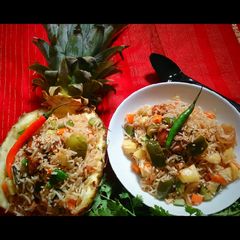 A picture of Pineapple fried rice.