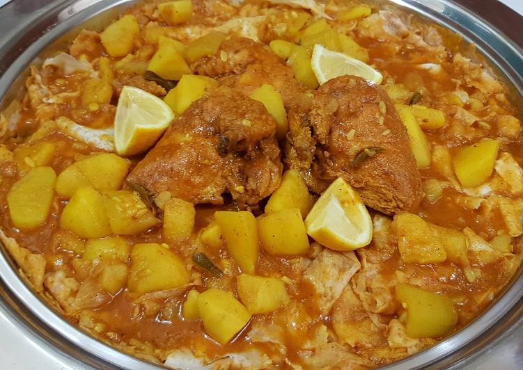 ثريد دجاج بخبز الرقاق