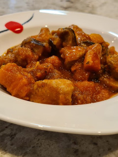 Una foto de Estofado de pollo con boniato y shiitake