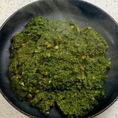 A picture of Spinach saag.