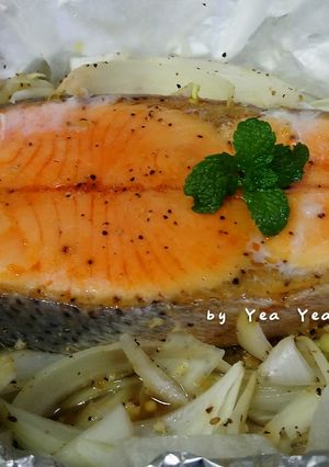 鮭魚佐蒙特婁洋蔥 的食譜成品照片