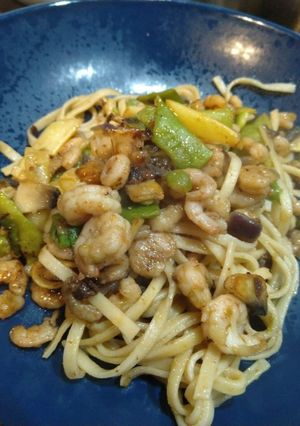 Une photo de Nouilles sautées aux crevettes