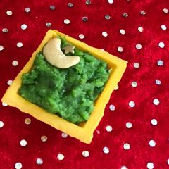 A picture of Eid ka chand peas Halwa.