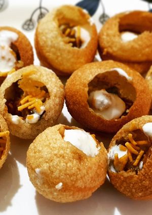 दही गोलगप्पे (Dahi Golgappe recipe in hindi) रेसिपी मुख्य फोटो