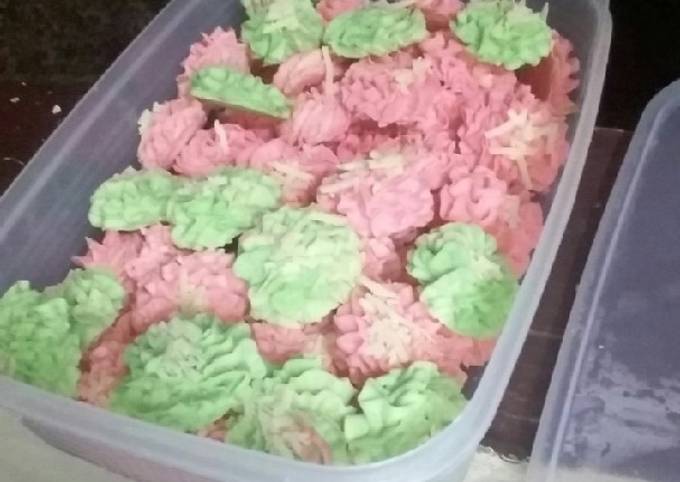 Wajib coba! Bagaimana cara bikin Kue sagu lumer sajian Hari Raya  spesial