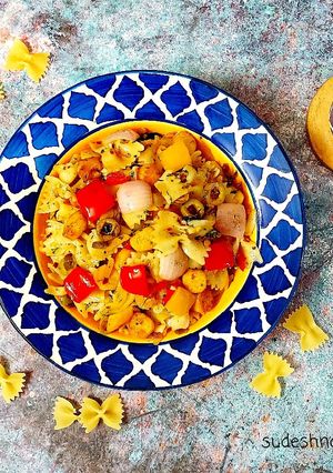 A picture of Chicken Farfalle.