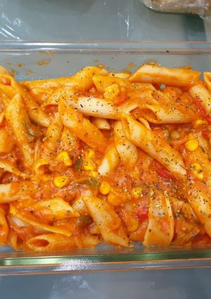 A picture of Red sauce pasta.
