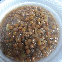 A picture of Lentils, Leeks, and Garlic.