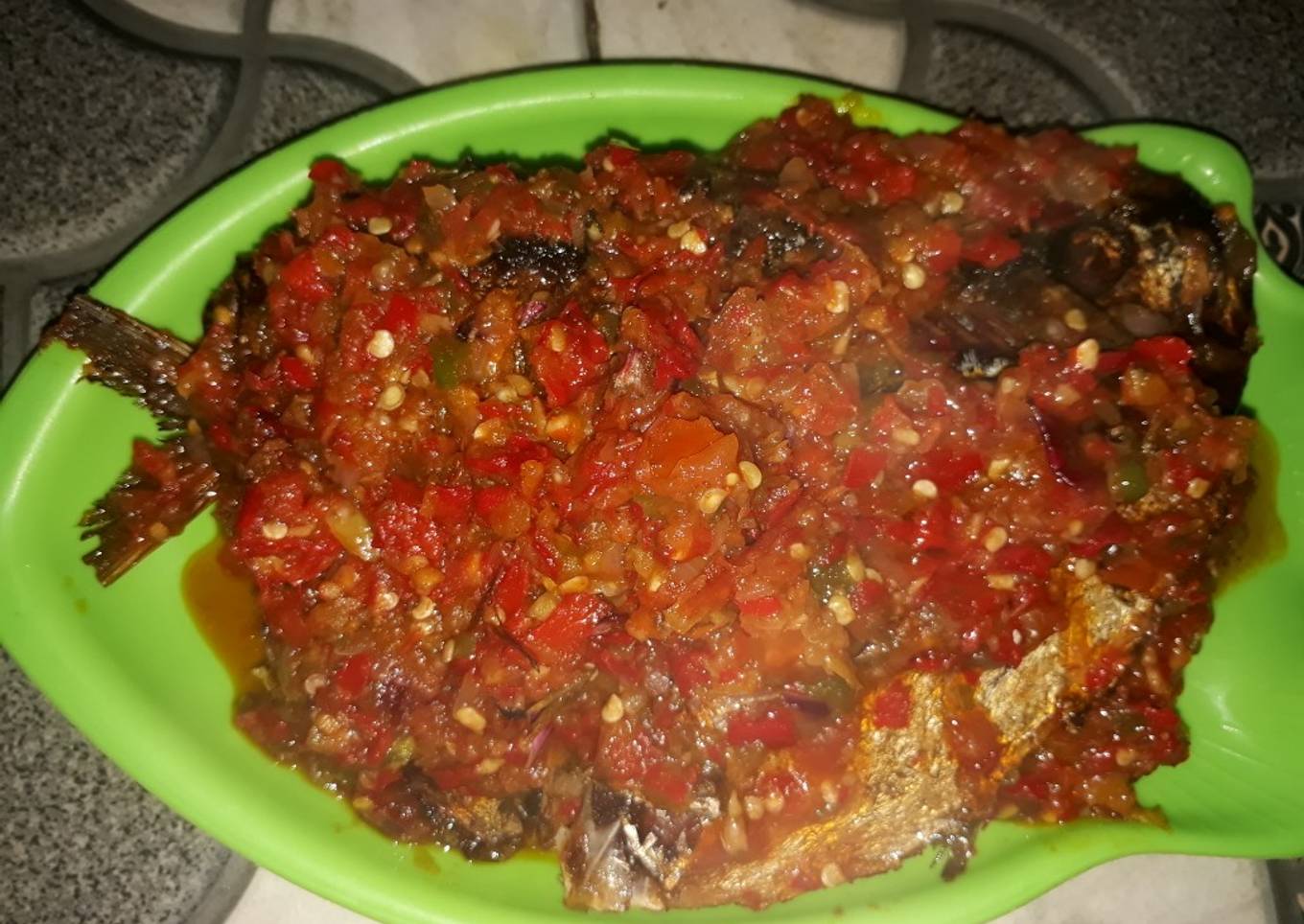 Rica ikan asap