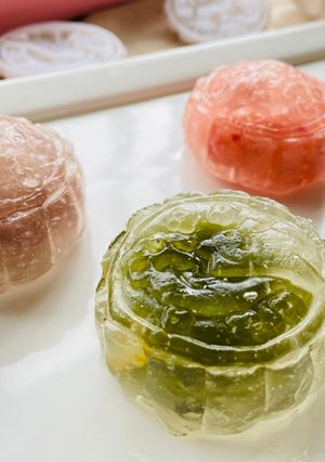 A picture of Crystal Mooncake(水晶月餅).
