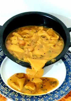 દાળ ઢોકળી (Dal Dhokli Recipe In Gujarati) રેસીપી મુખ્ય ફોટો