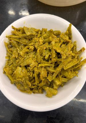 A picture of Gawar masala.