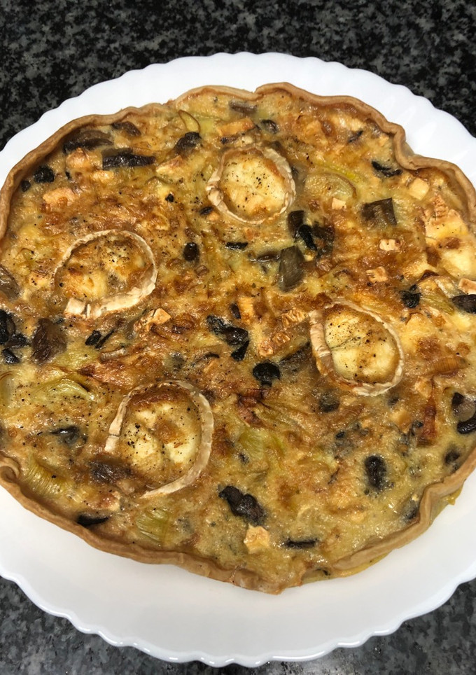 Una foto de 96. Quiche de puerros y setas sin nata (principal pasta)