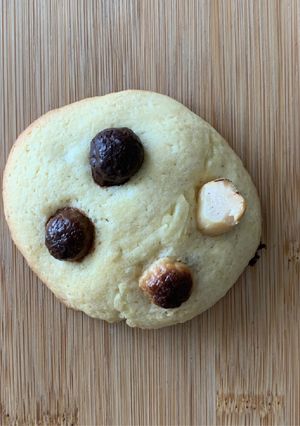 Une photo de Cookies chocolat et noix du brésil