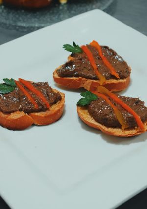Una foto de Tapenade