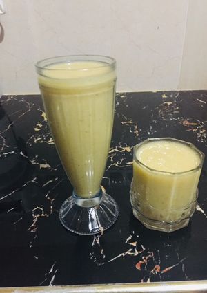 A picture of Banana smoothie.