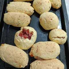 A picture of Chipa Rellena sin TACC (queso, chorizo ahumado y fiambre a gusto).