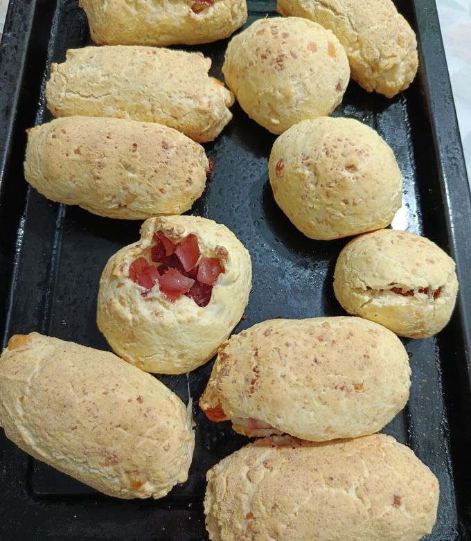Una foto de Chipa Rellena sin TACC (queso, chorizo ahumado y fiambre a gusto)