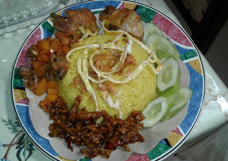 Nasi kuning