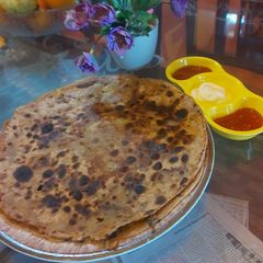 A picture of Aloo ke parathay.