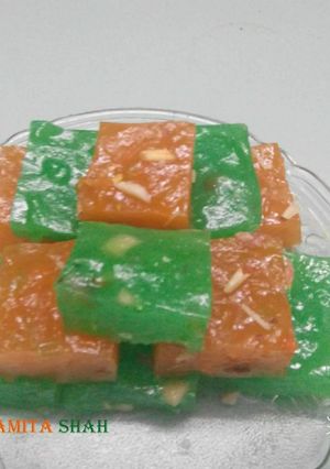 A picture of Bombay halwa / karachi halwa.