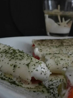 Una foto de Canelones con verduras