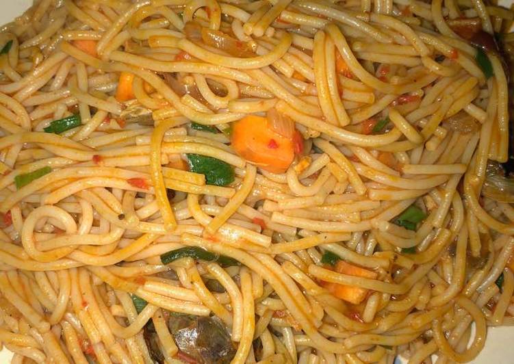 Step-by-Step Guide to Prepare Homemade Jollof spaghetti