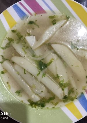 Una foto de Sopa de Papa Pobre