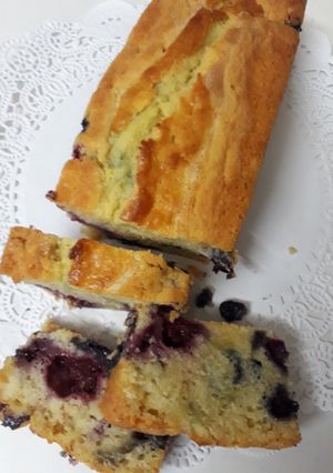 Una foto de Budín DE NARANJA C/FRUTOS ROJOS